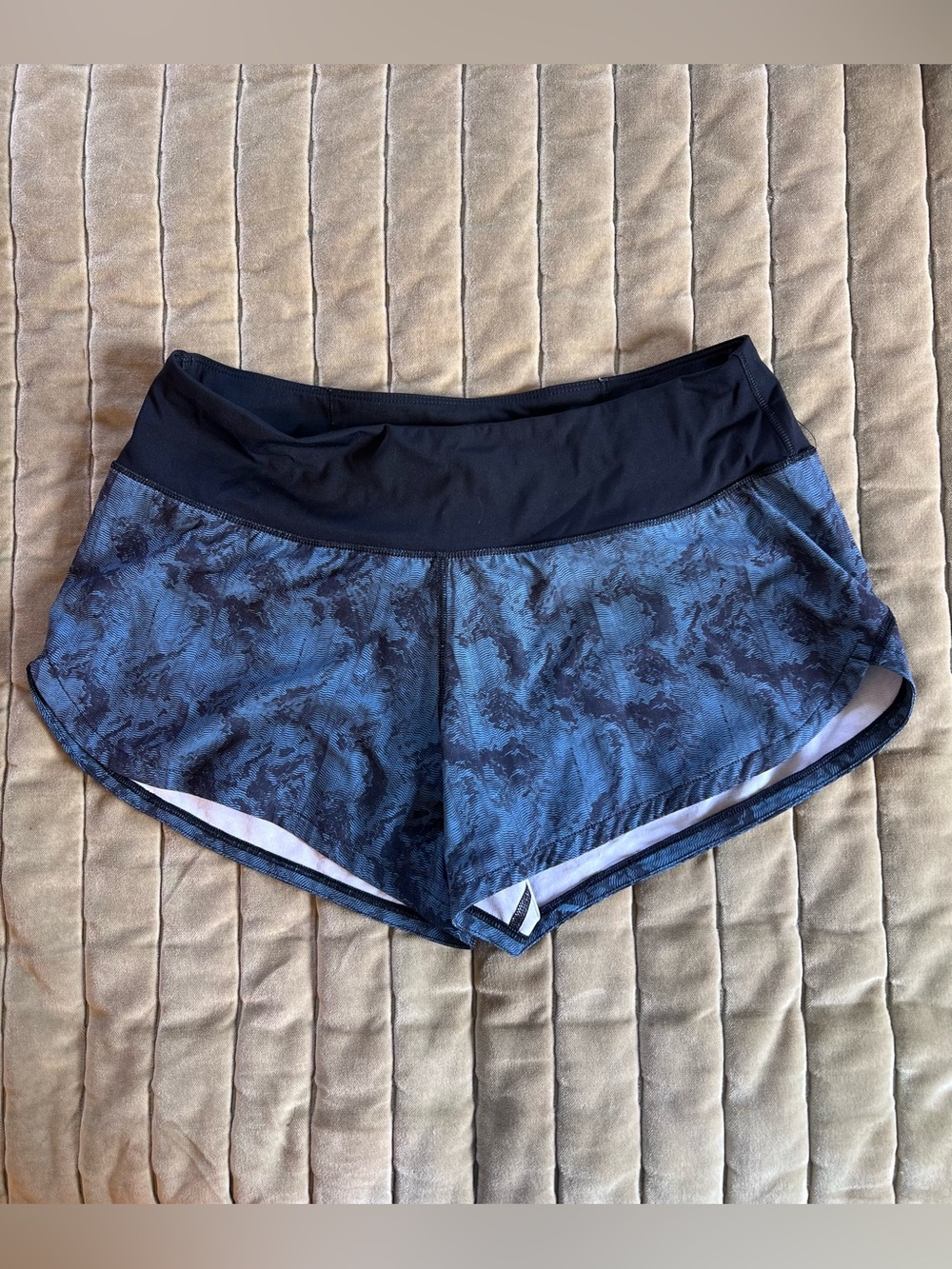 Vuori Blue Patterned Athletic Shorts